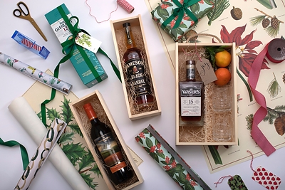 Make the Season Bright with the Corby Spirit and Wine Holiday Hosting Guide (CNW Group/Corby Spirit and Wine Communications)