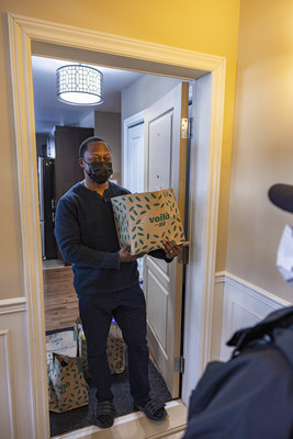 Voila Montreal Home Delivery (CNW Group/Empire Company Limited)