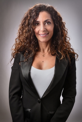 Natalie Ben-Zur (CNW Group/Eshbal Functional Foods Inc)