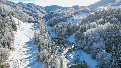 Figure 1: The RED E200 drill rig prior to well spud at the Welchau-1 location (CNW Group/MCF Energy Ltd.)