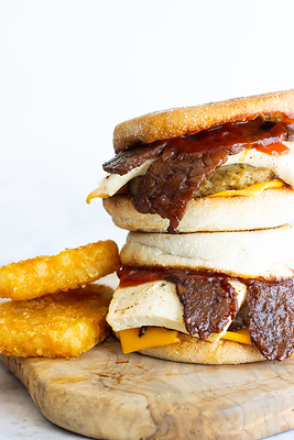 Odd Burger vegan fast food (CNW Group/Odd Burger Corporation)