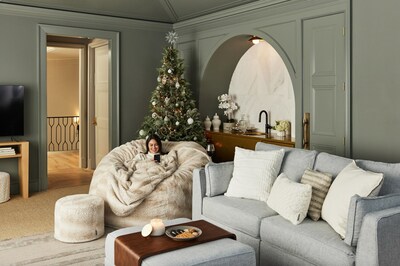 The Northern Nights Collection fabrics are offered in all Sac sizes, Squattomans, and Footsacs. Current Lovesac Sacs owners can easily swap in a new look, with changeable and washable Cover fabrics.