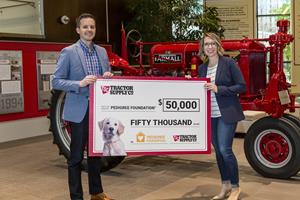 PEDIGREE Foundation accepts donation from Tractor Supply