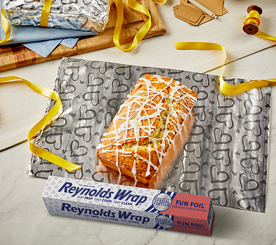 Reynolds Wrap® Hearts Fun Foil™