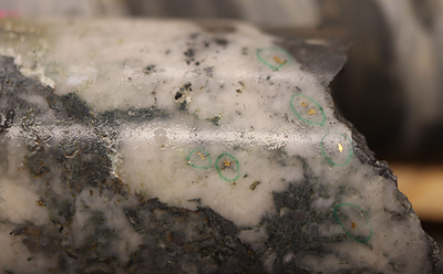 Figure 3.  Example gold mineralization from hole NFGC-20-40A (CNW Group/New Found Gold Corp.)