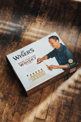 Play the Role of the Master Blender (CNW Group/Corby Spirit and Wine Communications)