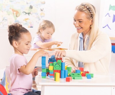 In celebration of Teacher Appreciation Week, qualifying educators receive 25% off for a limited time, in addition to a special year-round 15% educator discount. (CNW Group/Melissa & Doug)
