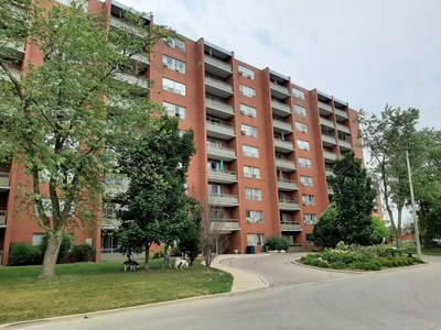 Ridgeway & Somerset (CNW Group/Killam Apartment Real Estate Investment Trust)