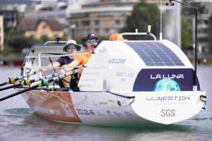 the 44west rowing team on board